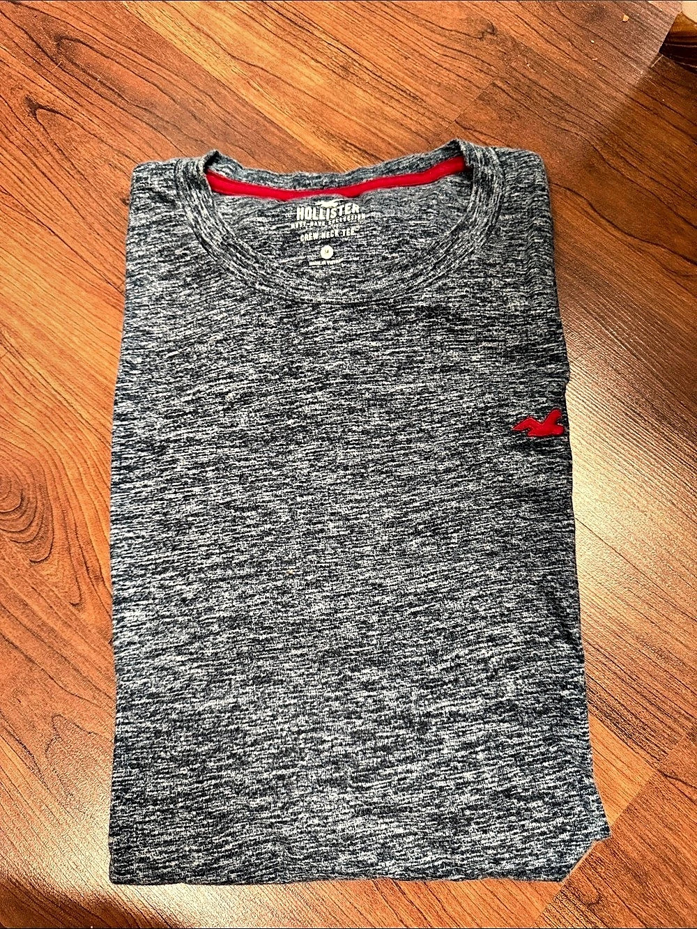 Hollister Must-Have Collection Crew Neck Tee Men's Gray Short Sleeve Tee Like